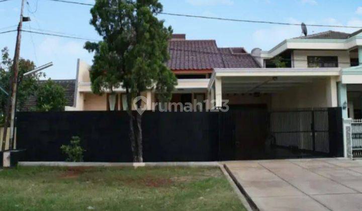 1,5 Lantai Furnished Luas Murah di Komplek Jalan Raya Pulo Gebang 1