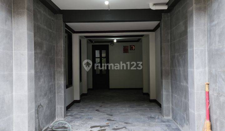 Rumah siap huni di Pondok bambu dalam komplek  2