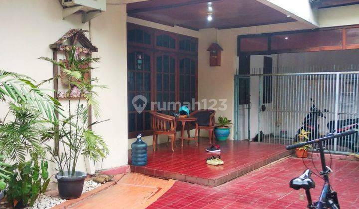 Rumah Mewah Dijual Tanah Luas Dalam Komplek Pondok Kelapa 2