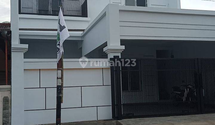 Rumah Modern Dijual Komplek Pondok Kelapa 2