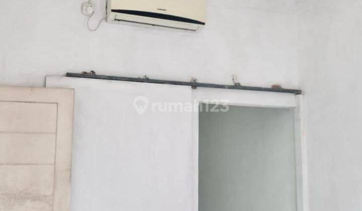 Rumah 2 Lantai Terawat Dalam Komplek Duren Sawit 2