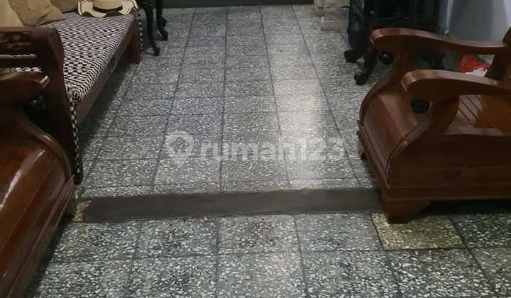 House Ready to Occupy in Johar Baru, Central Jakarta 2