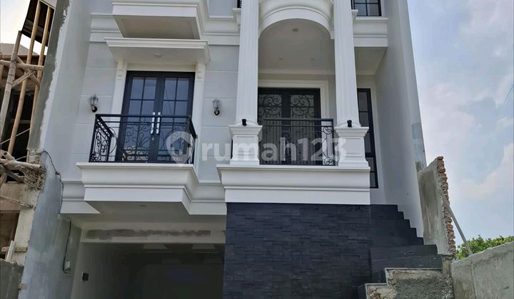 Dijual Rumah Mewah Private Pool Di Pejaten Barat