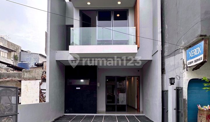 Rumah Siap Huni Dalam Komplek di Pasar Minggu
