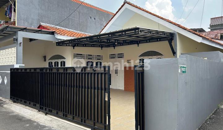 Rumah Luas Tanah 144 Harga 1,2 M di Cijantung