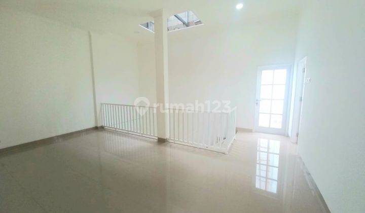 Rumah 2 Lantai Mewah Shm Di Galaxy Bekasi Selatan, Bekasi  2