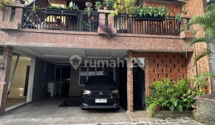 Lebak Bulus Fatmawati House, South Jakarta