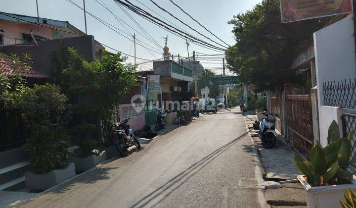 Rumah 2 Lantai Bagus SHM di Utan Kayu, Jakarta Timur 2