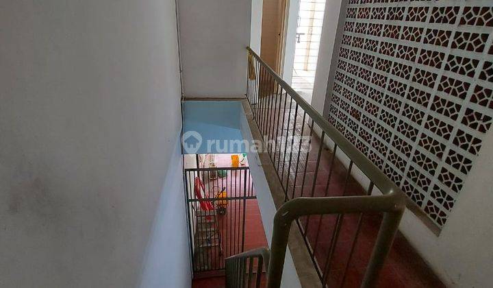 Rumah 2 Lantai Bagus di Pejaten Barat, Jakarta Selatan 2