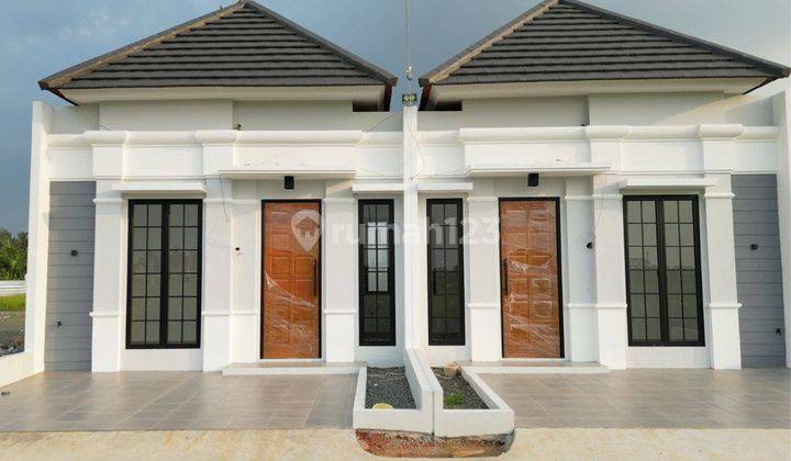 Rumah Siap Huni Unfurnished SHM di Bsd, Tangerang 1