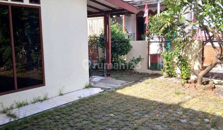 Rumah Bagus Semi Furnished SHM di Perumnas , Jakarta Timur 1