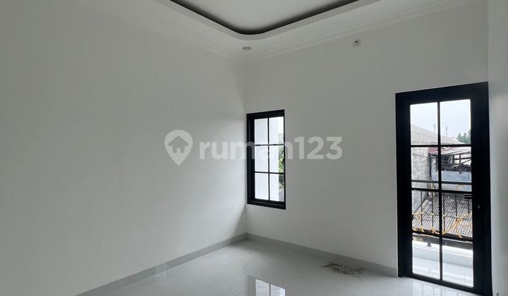 Rumah Bagus SHM di Jatiwaringin 2