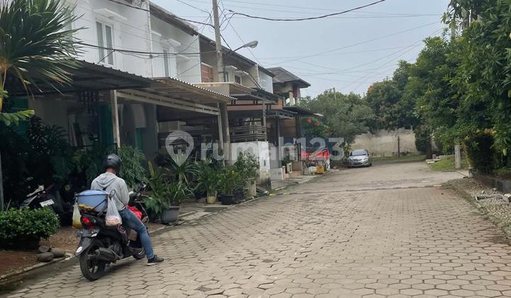 Ready-to-Occupy House in a Cluster in Cinere Depok 2