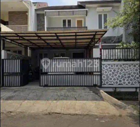 Rumah 2 Lantai Bagus SHM di Komplek Billymoon , Jakarta Timur 2