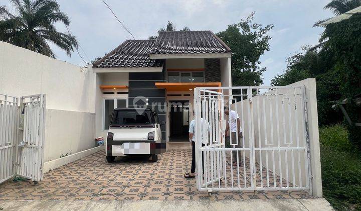 Rumah 1,5 Lantai Bagus SHM di Jatiwarna Bekasi  2