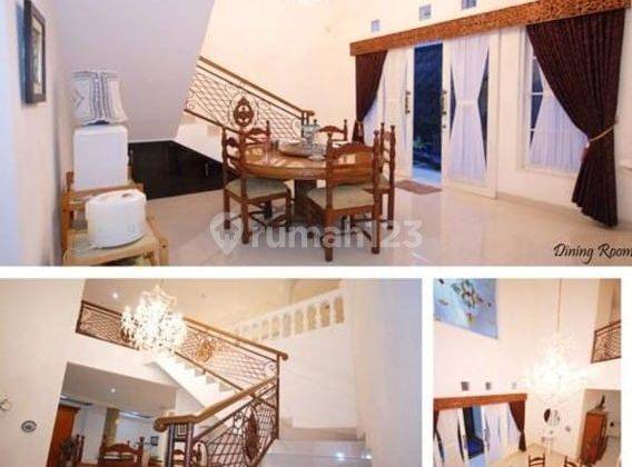 Rumah Mewah Semi Furnished Waringin Permai Jakarta Timur  2