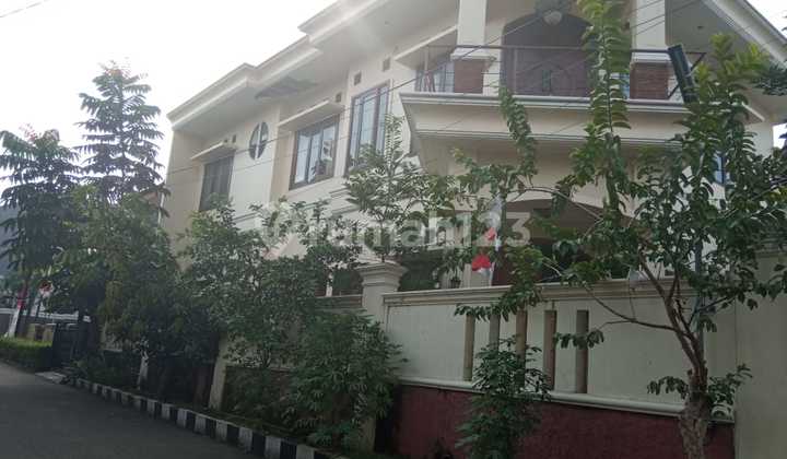 Rumah Buaran 2 Lantai Siap Huni Jakarta Timur