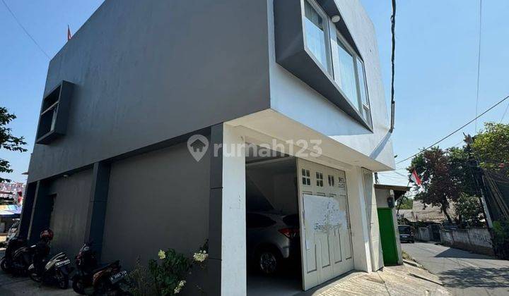 Rumah 2 Lantai Unfurnished SHM di Komplek Pondok Kelapa , Jakarta Timur 2