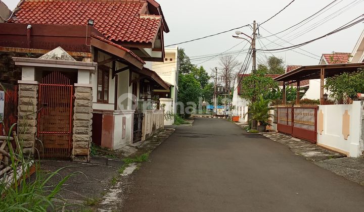 Rumah Tanah Luas di Cirendeu, Jakarta Selatan 2