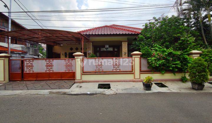 Rumah Bagus SHM di Cempaka Putih, Jakarta Pusat 1