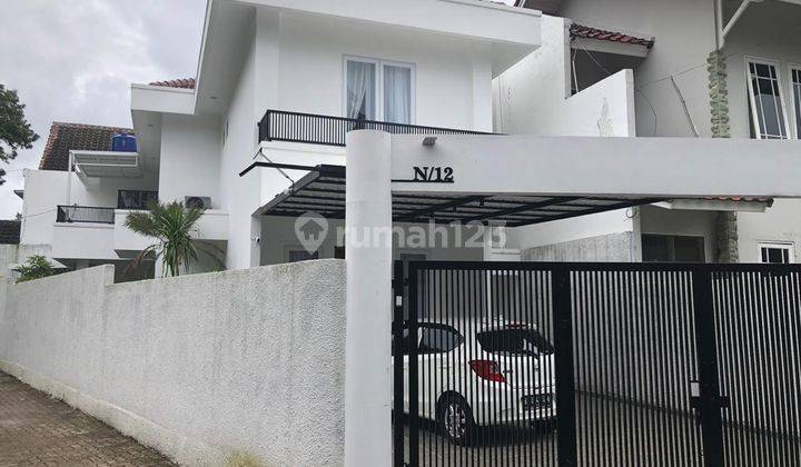 Rumah 2 Lantai Asri di Komplek Lebak Bulus, Jakarta Selatan 1