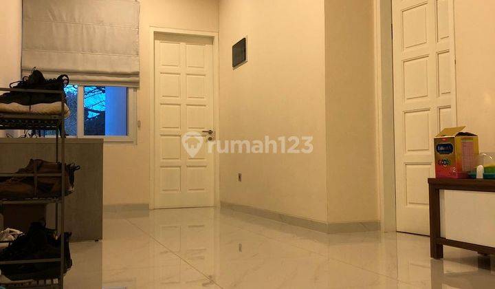 Rumah 2 Lantai Asri di Komplek Lebak Bulus, Jakarta Selatan 2