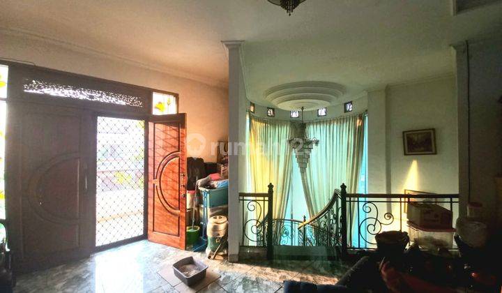 Rumah Mewah Semi Furnished di Komplek Pondok Kelapa Jakarta Timur 2