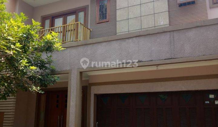 Rumah Mewah Besar Hanya Hitung Tanah di Condet, Jakarta Timur 2