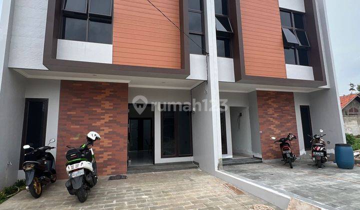 Rumah 2 Lantai siap huni di Cluster Pondok Kelapa, Jakarta Timur 1