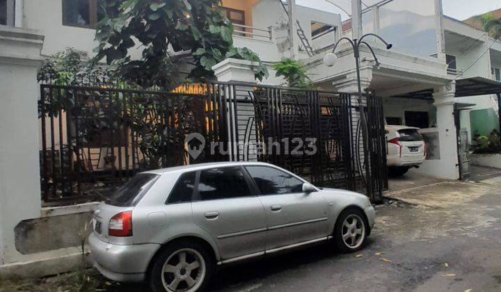 Rumah 2 Lantai Sudah Renovasi di Jati Padang, Jakarta Selatan 1