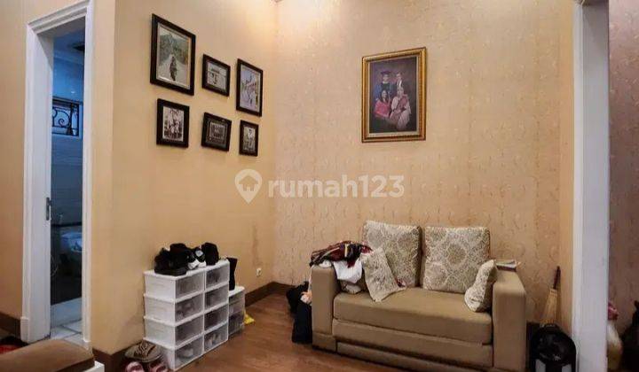 Rumah Mewah Full Furnished di Komplek Billymoon, Pondok Kelapa 2