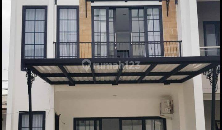 Rumah Modern 3 Lantai Baru, Strategis di Cinere, Jakarta Selatan 1