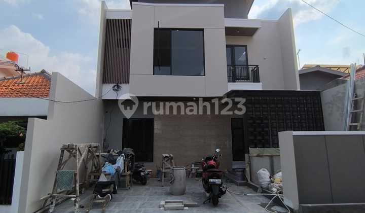 2-Storey New Semi-Furnished House with SHM in Rawamangun, East Jakarta 2-Storey New Semi-Furnished House with SHM in Rawamangun, East Jakarta