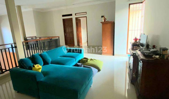 Rumah 2 Lantai SHM di Komplek Billymoon Pondok Kelapa, Jakarta Timur 2