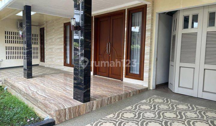 Rumah 2 Lantai Semi Furnished di Perum Bukit Cinere Indah, Depok 1