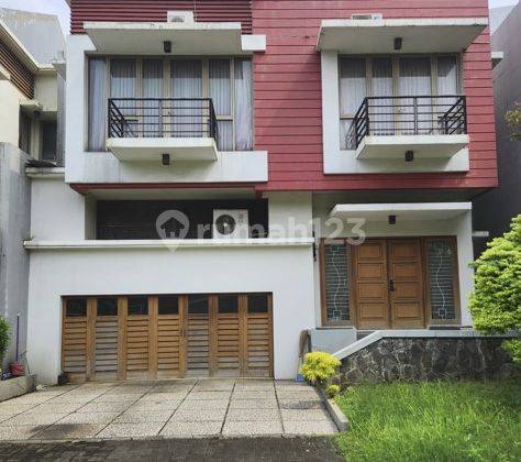 Rumah 2 Lantai Bagus SHM di Raffles Hils Cibubur, Jakarta Timur 1