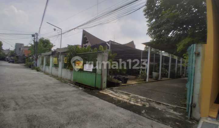 Rumah Baru Siap Huni dalam Komplek di Duren Sawit Jakarta Timur Rumah Baru Siap Huni dalam Komplek di Duren Sawit Jakarta Timur