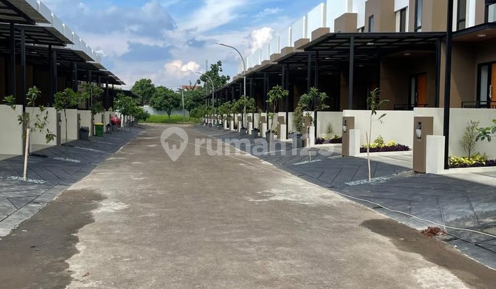 Rumah Bagus di Kemang Pratama Bekasi, Bekasi 2