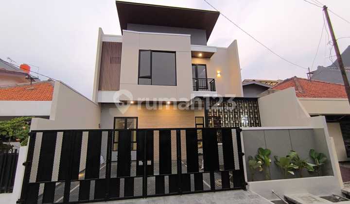 Rumah Mewah 2 Lantai Rawamangun, Jakarta Timur Rumah Mewah 2 Lantai Rawamangun, Jakarta Timur