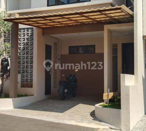 Rumah Cluster 2 Lantai Baru SHM di Cipayung, Jakarta Timur 1