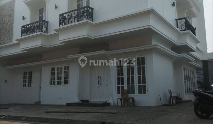 Rumah Baru SHM di Cluster Pondok Bambu, Jakarta Timur 1