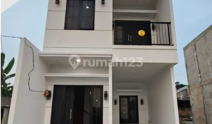 Rumah Modern Classic dalam Cluster Kalisari, Jakarta Timur