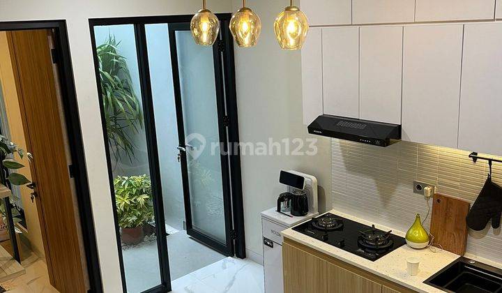 Rumah Townhouse 2 Lantai SHM di Jatiwaringin Dekat Jakarta Timur 2