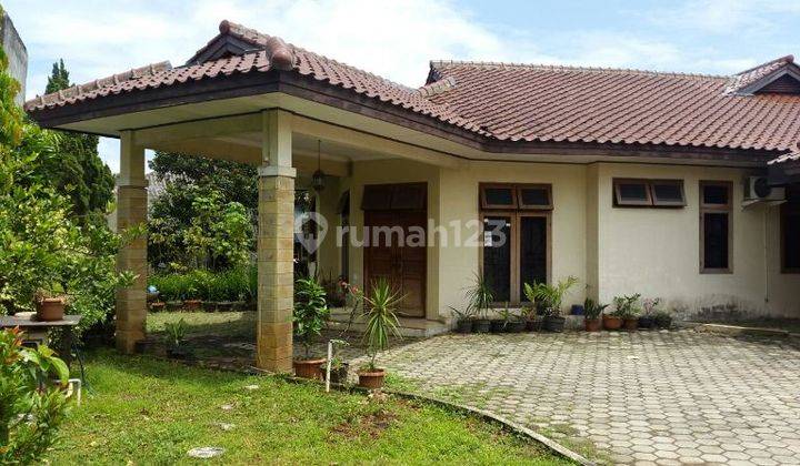 Jual Murah. Rumah Besar Tanah Luas di Bambu Apus Jakarta Timur 1