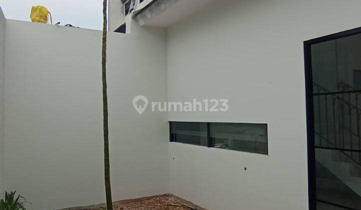 Rumah Cluster 2 Lantai Baru SHM di Jatiwaringin, Bekasi 2