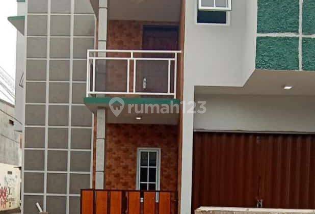 Rumah 2 Lantai Siap Huni SHM di Pondok Gede, Bekasi 1