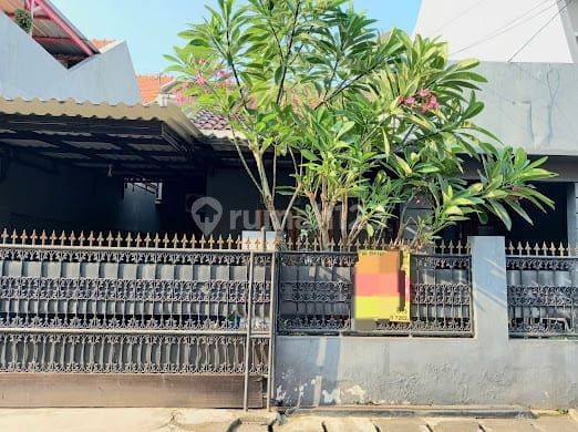 Rumah Secondary di Lingkungan Nyaman di Duren Sawit  2