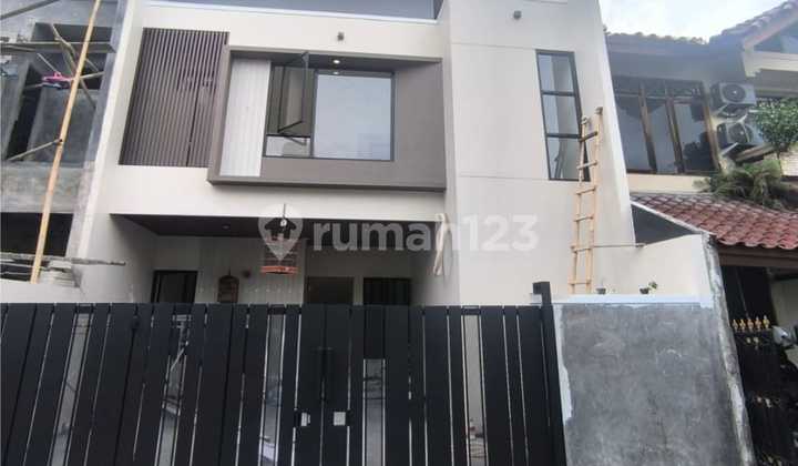 Rumah Mewah Siap Huni di Rawamangun
