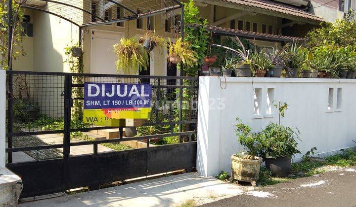 Rumah Secondary di Lingkungan Nyaman di Duren Sawit  1