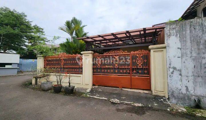 Rumah Secondary Kondisi Terawat di Duren Sawit  1